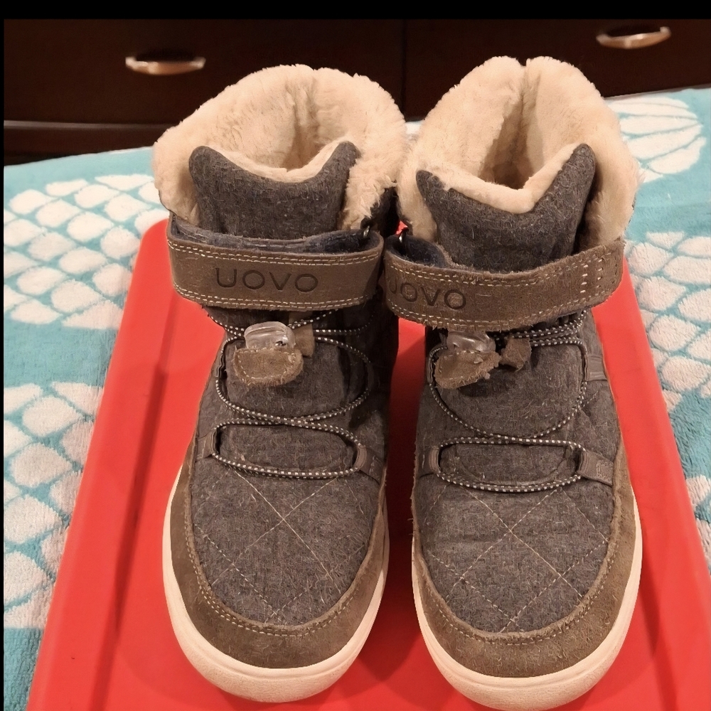 Cozy UOVO  boots. Size 38 (7.5)